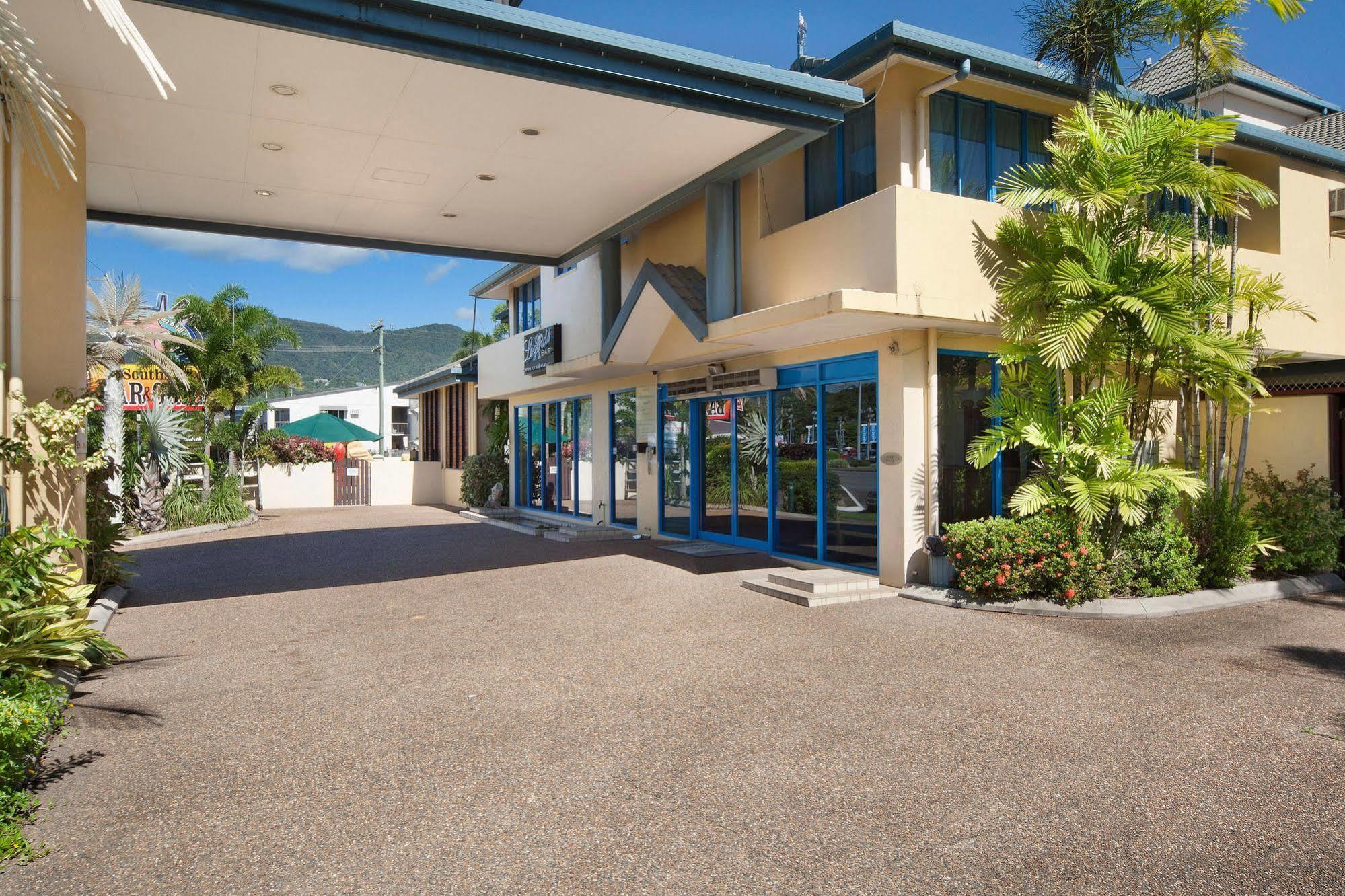 Мотель Cairns Southside International Экстерьер фото